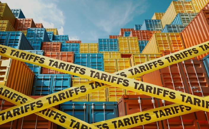 NAVIGATING TARIFF-DRIVEN PRICE VOLATILITY IN CONTRACTS - Litigation Quarterly Advisor - Fall 2025 - Brach Eichler